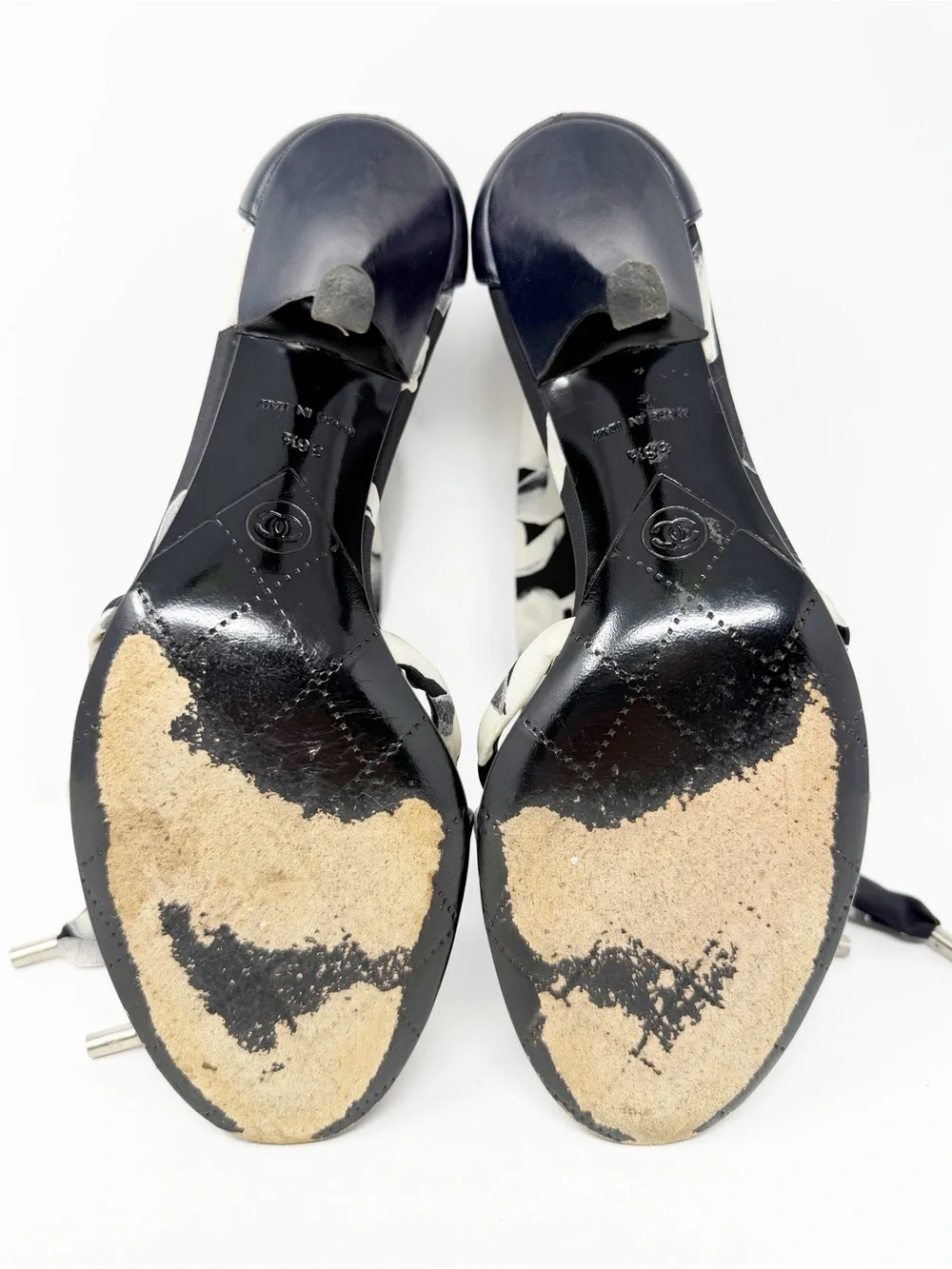 Chanel D’Orsay Ribbon Lace-Up Heels Womens Size EU 38.5 - Picture 9 of 10